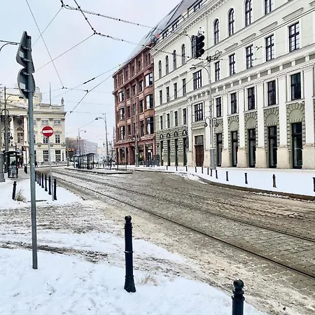 Apartament Good Morning Wroclaw - Klimatyzacja - 100M Rynek - Netflix - Free Parking - 3 Separate Rooms - Ac Breslavia