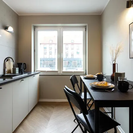 Good Morning - 100m Jarmark Bozonarodzeniowy! - Netflix - Free Parking - 3 Separate - Ac Breslau