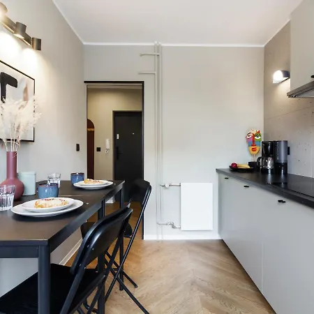 Apartament Good Morning Wroclaw - Klimatyzacja - 100M Rynek - Netflix - Free Parking - 3 Separate Rooms - Ac Appartamento