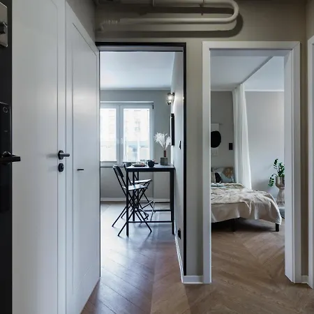 Apartament Good Morning Wroclaw - Klimatyzacja - 100M Rynek - Netflix - Free Parking - 3 Separate Rooms - Ac Breslavia