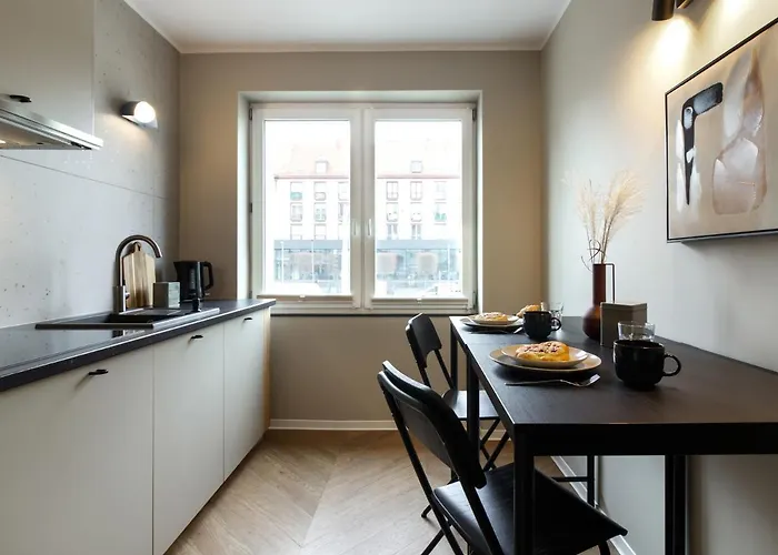 Good Morning - 100m Rynek - Netflix - Free Parking - 3 Separate - Ac Wroclaw