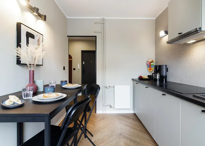 Good Morning - 100m Rynek - Netflix - Free Parking - 3 Separate - Ac Apartment